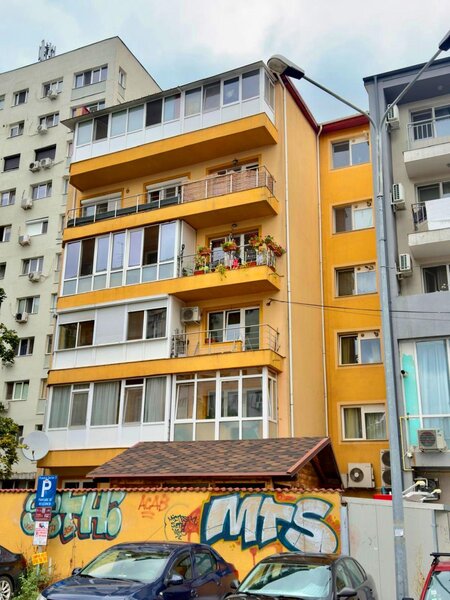 Titan, Str. Jean Steriadi, ap. 3 camere, parcare subterana+boxa, bloc 2010.